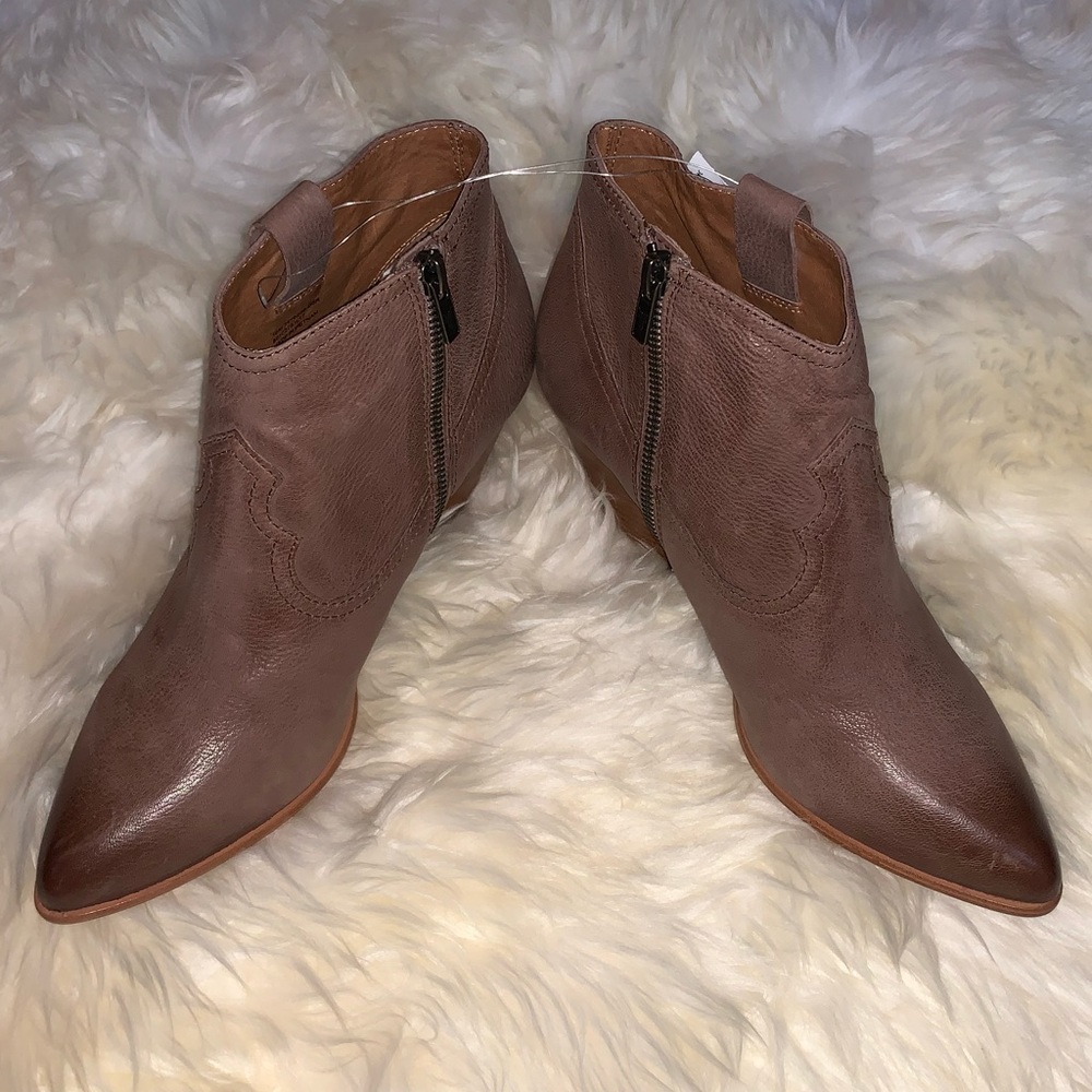 Frye Reina Bootie in Dusty Rose, Size 9.5 Boots - Picture 6 of 10